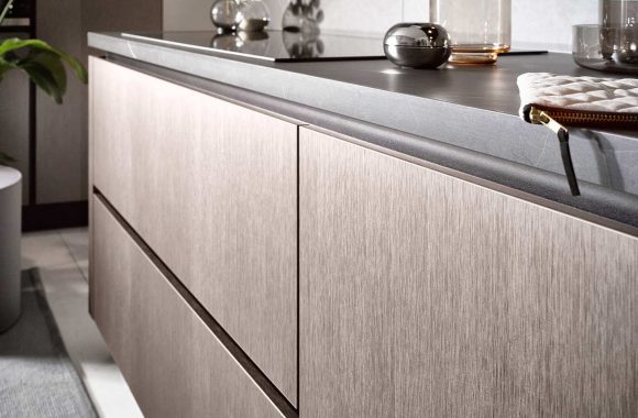 Küchentrends 2020 Häcker Metallic Optik und Haptik im Miele Center